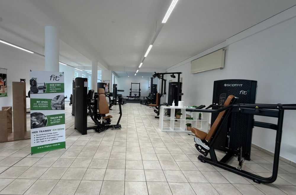 fitplus_Kuehbach_ Fitnessstudio
